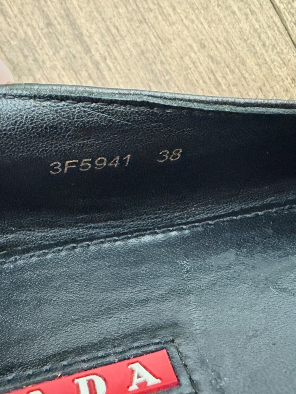 Prada Women’s Mary Jane Ballet Flats Black Leather Size 38 unworn - Picture 6 of 6